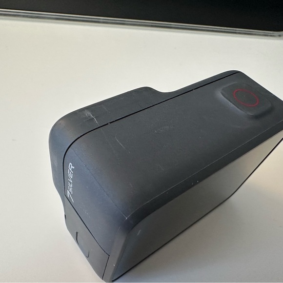 GoPro Silver 7 and accessory case - Picture 3 of 8